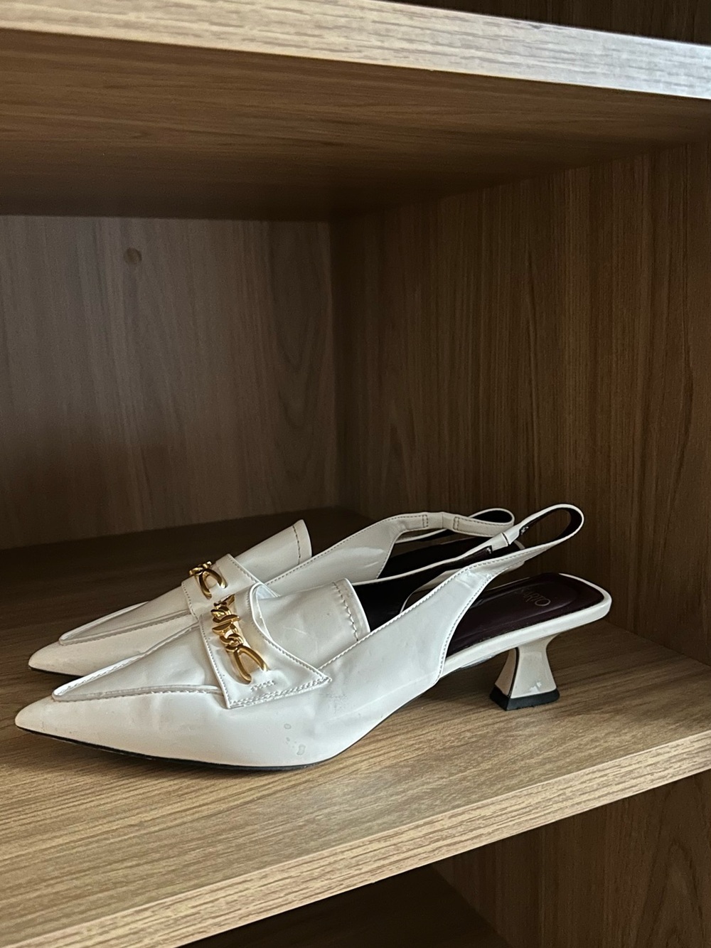 SARTO By Franco Sarto White Pointed-Toe Slingback Heels with Gold Chain